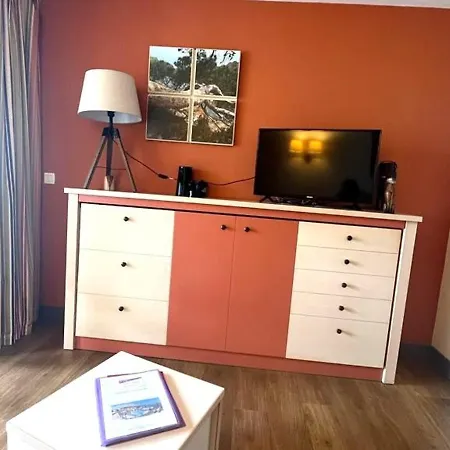 Cap Esterel: Duplex 3p, Terrasse, Solarium, Piscine Acces, 6 Pers - Fr-1-504-668 Apartment *